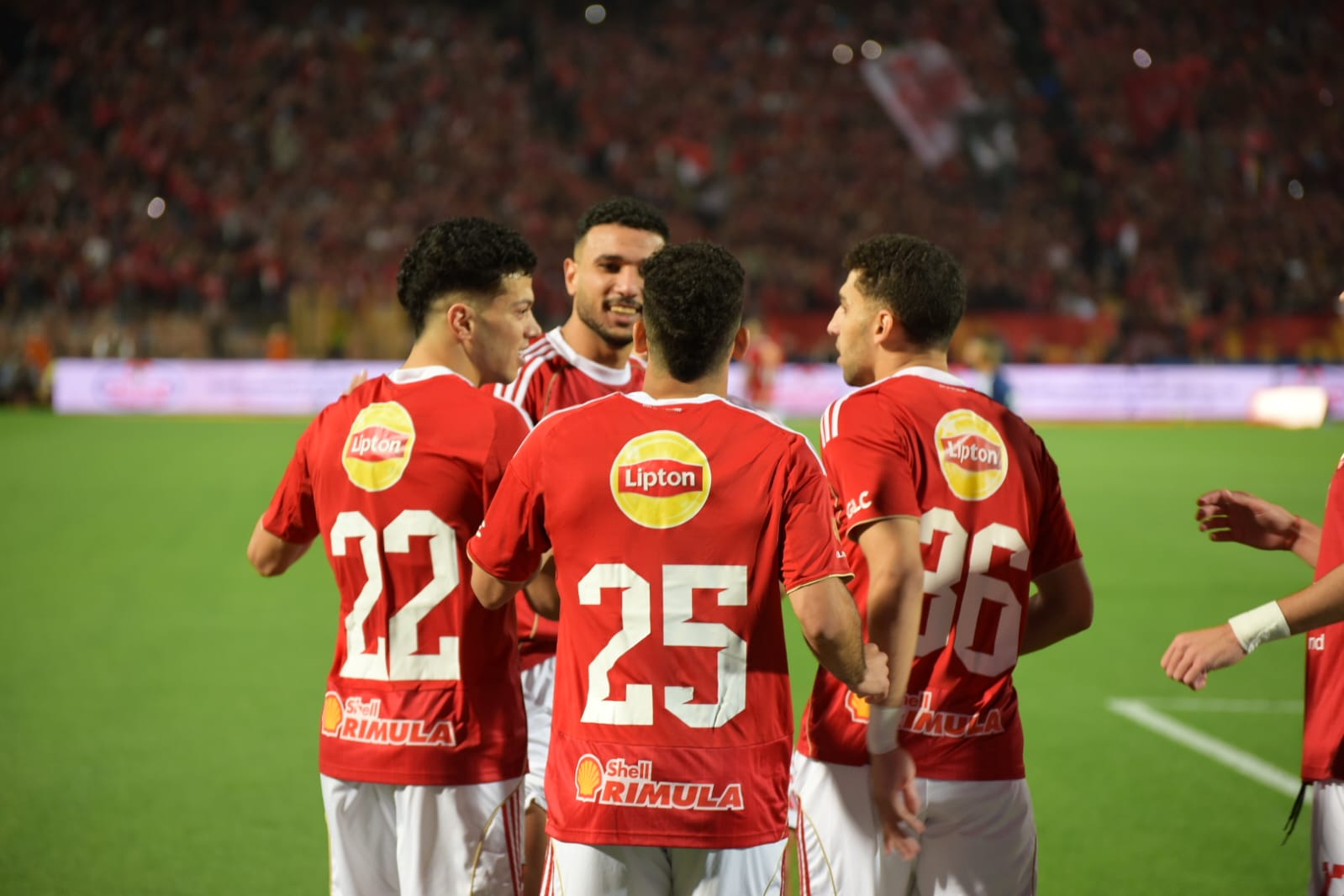 بالصور.. الأهلي يفوز على إنبي بثلاثية في الدوري