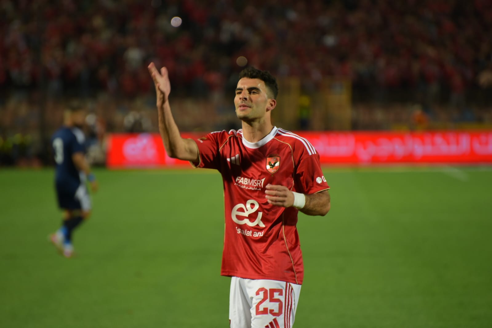 بالصور.. الأهلي يفوز على إنبي بثلاثية في الدوري