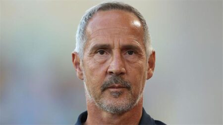 وكيل آدي هوتر يحسم الجدل عبر بطولات بشأن ارتباطه بتدريب الأهلي