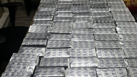 جمارك مطار القاهرة تحبط تهريب كمية كبيرة من أدوية الإجهاض