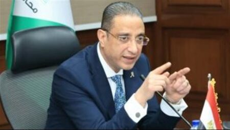 محافظ الجيزة يُصدر حركة تكليفات جديدة لرؤساء المراكز والمدن والأحياء
