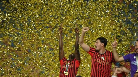 اتحاد العاصمة يتوج بكأس الكونفدرالية بعد الفوز على الزمالك بركلات الترجيح 8-7