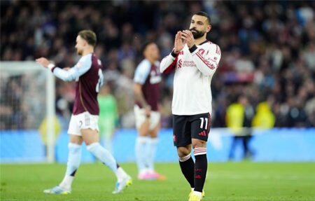 جيرارد: ما فعله محمد صلاح غير معتاد.. يدين سلوت وطاقمه