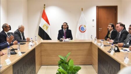 الطيب يبحث مع مجموعة «صحة» وشركة «برايم» تعزيز الاستثمار ورفع كفاءة الخدمات الصحية