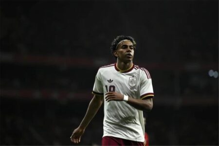 برشلونة والاتحاد الاسباني يحسمان موقف لامين يامال من المشاركة في كأس العالم