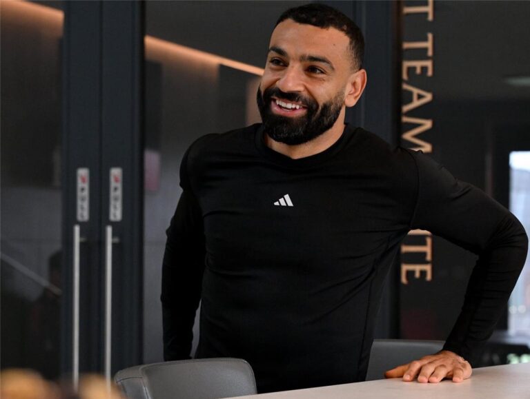 فيديو | محمد صلاح يظهر في ليفربول للمرة الأخيرة قبل لقاء برينتفورد.. ويتلقى وداعًا خاصًا