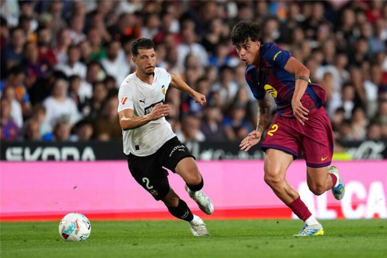 رجل مباراة برشلونة وفالنسيا في الدوري الاسباني