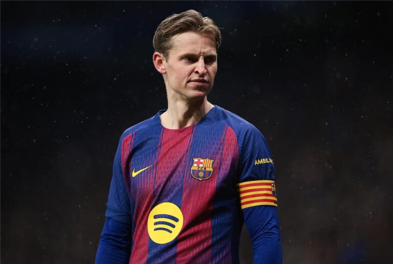 دي يونج يحسم مستقبله مع برشلونة.. ويوجه اعتذارًا للجماهير