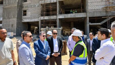 وزير التخطيط يتفقد المشروعات التنموية بقطاعات الصحة ومعالجة المياه بالمنوفية