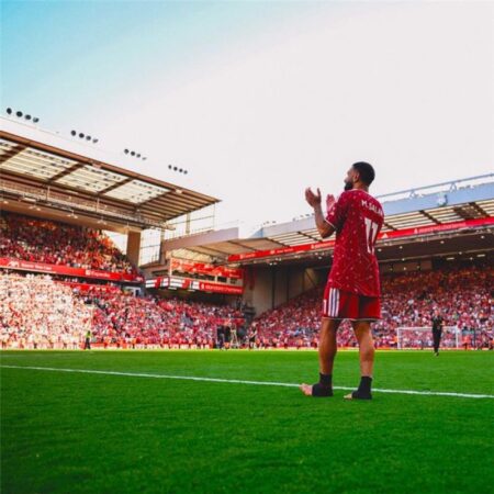 إيكتيكي يوضح سبب شكره لـ محمد صلاح بعد رحيله عن ليفربول إيكتيكي يوضح سبب شكره لـ محمد صلاح بعد رحيله عن ليفربول