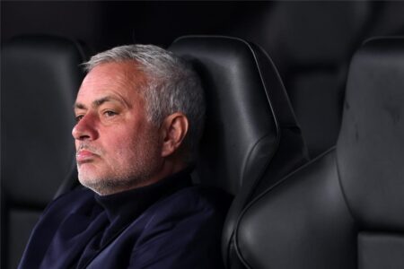 جوزيه مورينيو يقنع هدف برشلونة بالانضمام إلى ريال مدريد