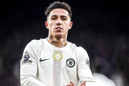 إنزو فرنانديز يوافق على الانضمام إلى ريال مدريد.. وتشيلسي يحدد سعره إنزو فرنانديز يوافق على الانضمام إلى ريال مدريد.. وتشيلسي يحدد سعره
