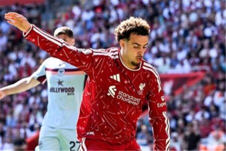 جونز يتحدث عن المعايير التي ذكرها محمد صلاح: الموسم القادم سيكون مختلفًا
