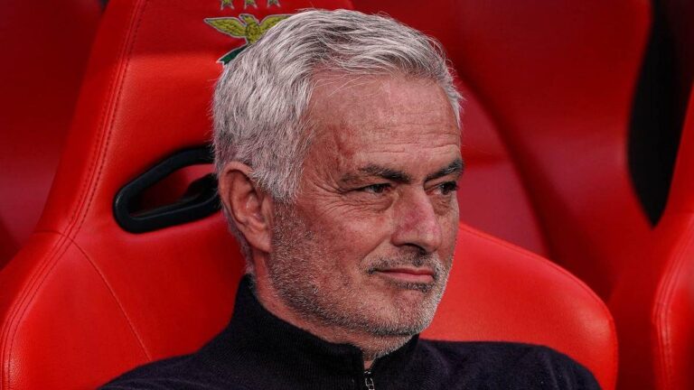 ذا أثلتيك: مورينيو وقّع عقود تدريب ريال مدريد ذا أثلتيك: مورينيو وقّع عقود تدريب ريال مدريد