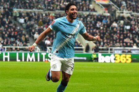 نادِ يستهدف مرموش للمنافسة على لقب الدوري الإنجليزي.. ودور برشلونة نادِ يستهدف مرموش للمنافسة على لقب الدوري الإنجليزي.. ودور برشلونة