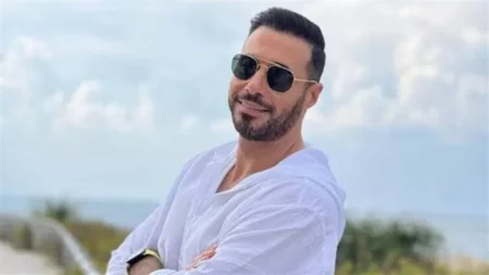 أحمد السعدني يحتفل بفوز الأهلي بطريقة كوميدية