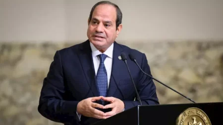السيسي ينعى هاني شاكر: صوت أصيل قدّم إبداعات خالدة في وجدان المصريين