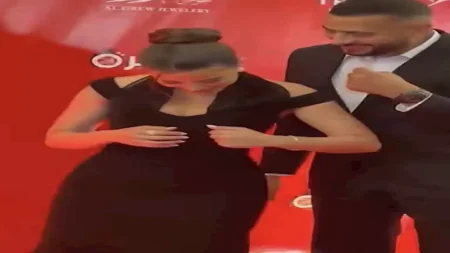بالصور- يارا السكري تمازح عصام السقا في حفل توزيع جوائز "Trend Awards"