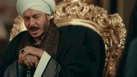 قبل أزمة "أسد".. كيف انتقم "جعفر العمدة" و"حكيم باشا" من عنصرية منع الجلباب الصعيدي؟ قبل أزمة "أسد".. كيف انتقم "جعفر العمدة" و"حكيم باشا" من عنصرية منع الجلباب الصعيدي؟