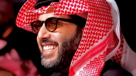 بعد "محتاج اللي يساعدني".. تركي آل الشيخ يوجه رسالة للملحن نادر نور
