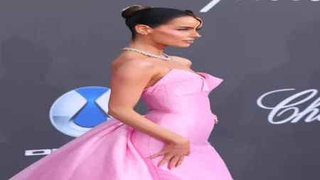 20 صورة لأجمل إطلالات النجمات في حفل "amfAR 2026" 20 صورة لأجمل إطلالات النجمات في حفل "amfAR 2026"