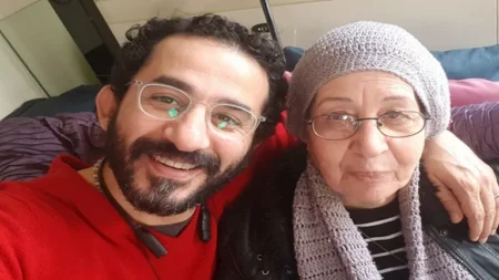 فيديو.. تشييع جنازة والدة أحمد حلمي من مسجد ناصر في بنها