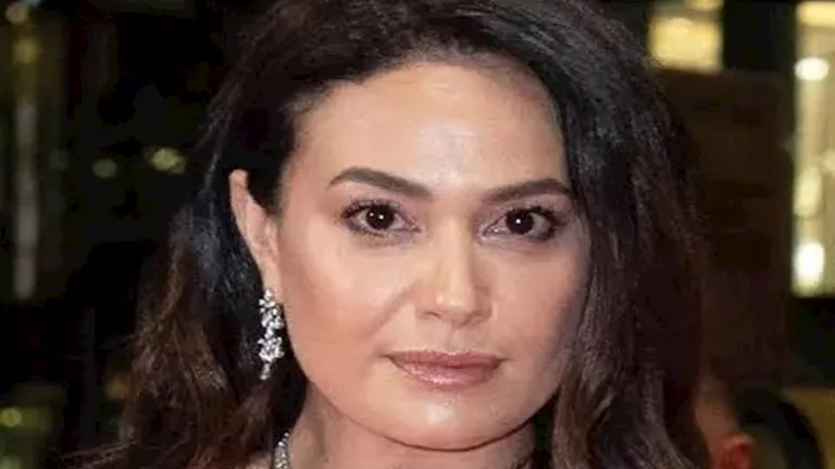 الأبيض يليق بها.. هكذا اختارت هند صبري إطلالتها الأبيض يليق بها.. هكذا اختارت هند صبري إطلالتها