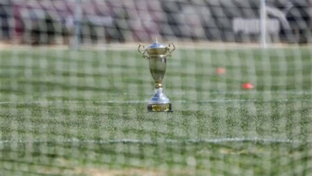 نهاية شوط أول مثير.. وادي دجلة يتقدم على مسار 2-1 في نهائي كأس مصر للكرة النسائية