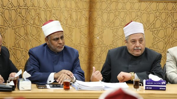 استعدادات قصوى بالأزهر لانطلاق امتحانات الشهادات الابتدائية والإعدادية والقراءات غدًا استعدادات قصوى بالأزهر لانطلاق امتحانات الشهادات الابتدائية والإعدادية والقراءات غدًا