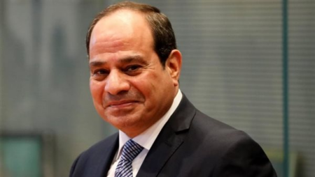 السيسي يشارك العاملين بمشروع الدلتا الجديدة صورة تذكارية السيسي يشارك العاملين بمشروع الدلتا الجديدة صورة تذكارية