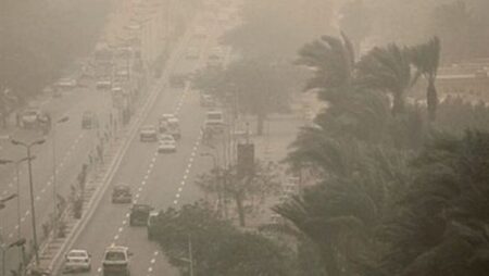 10 درجات انخفاض في درجات الحرارة.. الأرصاد تحذر من برد شديد وأمطار وسيول ببعض المناطق 10 درجات انخفاض في درجات الحرارة.. الأرصاد تحذر من برد شديد وأمطار وسيول ببعض المناطق
