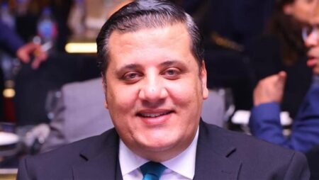 مصطفى زمزم مساعدا لوزير الشباب والرياضة لتطوير مراكز الشباب والتنمية المجتمعية مصطفى زمزم مساعدا لوزير الشباب والرياضة لتطوير مراكز الشباب والتنمية المجتمعية