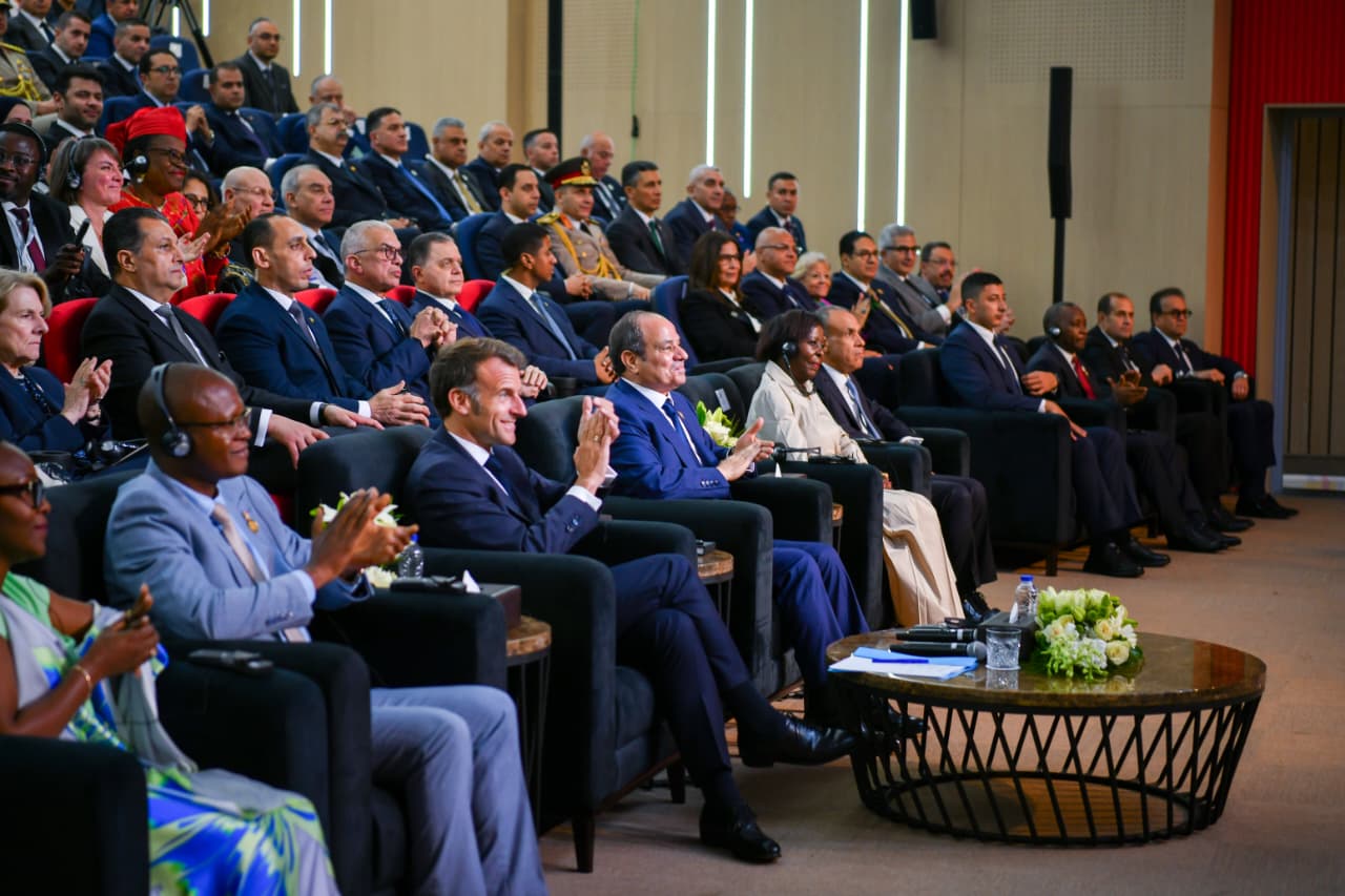 10 صور ترصد افتتاح السيسي وماكرون المقر الجديد لجامعة سنجور ببرج العرب