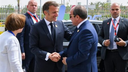 السيسي يصطحب ماكرون في جولة سياحية بأجمل مناطق الإسكندرية