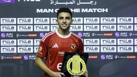 كوكا يطلب من الأهلي تحديد قيمة عرضه الأخير