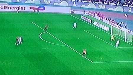 نهائي الكونفدرالية.. شوط أول سلبي بين الزمالك واتحاد العاصمة الجزائري