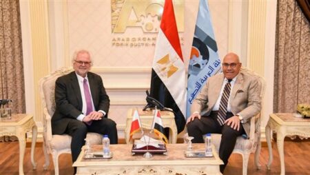 سفير بولندا بالقاهرة: السوق المصري بوابة استراتيجية للأسواق الإفريقية والعربية