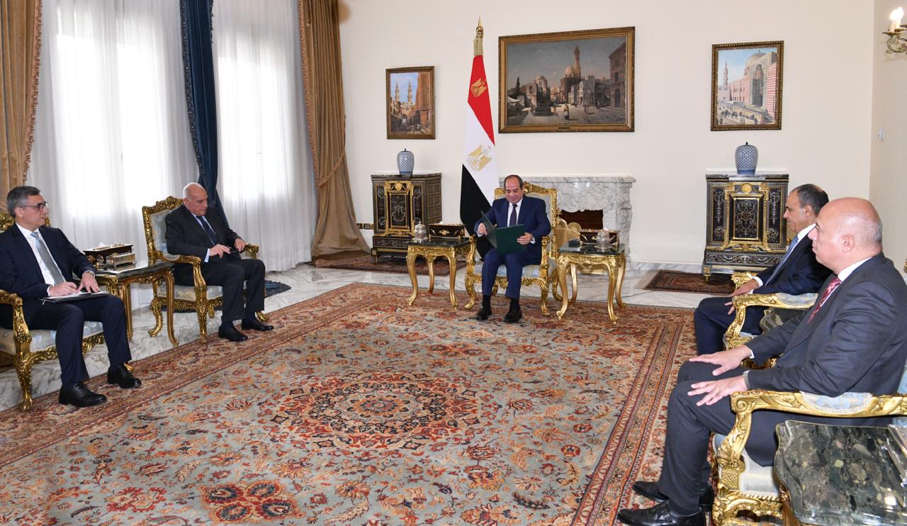 تفاصيل لقاء السيسي مع وزيري خارجية الجزائر وتونس.. صور
