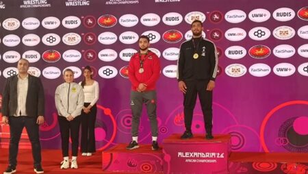 منتخب المصارعة للرجال يحصد 10 ميداليات في البطولة الإفريقية