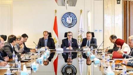 3 وزراء يبحثون تعزيز دور مؤسسات التعليم العالي تنمويًا وجهود فض التشابكات المالية