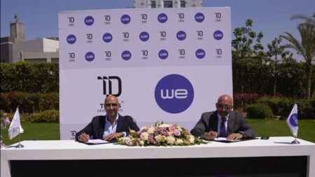 «المصرية للاتصالات» و«تايمز» توقعان مذكرة لتقديم خدمات الاتصالات المتكاملة