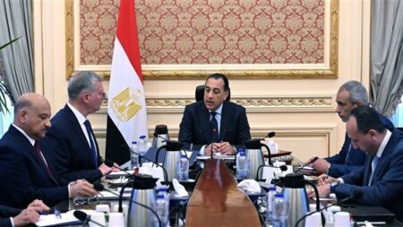 رئيس الوزراء يتابع الموقف التنفيذي للمشروعات الخاصة بصناعات خام الفوسفات