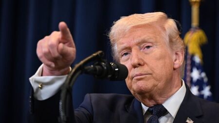 ترامب يتهم الدول الأوروبية الأعضاء في الناتو بـ"إحداث فوضى" في أوكرانيا ترامب يتهم الدول الأوروبية الأعضاء في الناتو بـ"إحداث فوضى" في أوكرانيا