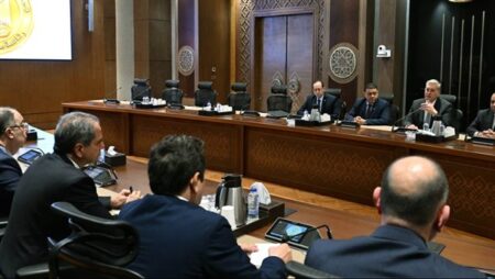 مباحثات مصرية- لبنانية لتعزيز التعاون في البترول والغاز بعد توقيع اتفاق تأهيل خطوط الغاز