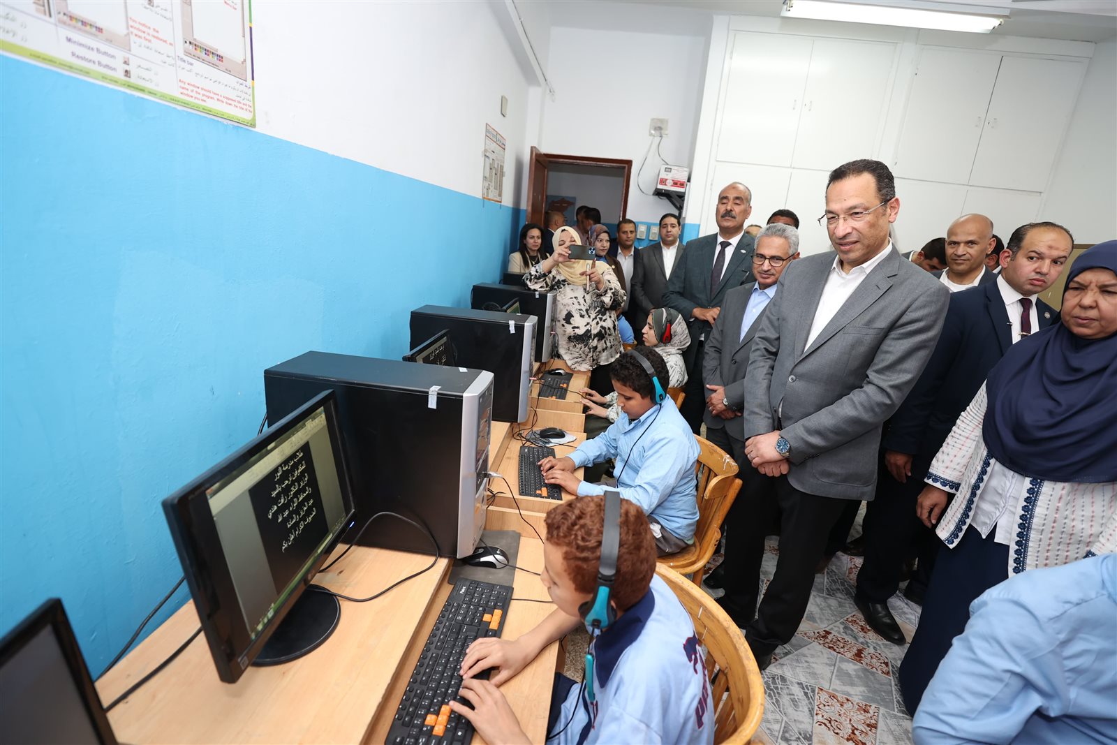 وزير الاتصالات يفتتح مكتب بريد بني سويف المطوّر 8 وزير الاتصالات يفتتح مكتب بريد بني سويف المطوّر