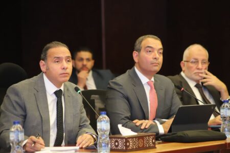«EPEA» تمصر24توصيات دعم النمو وجذب رؤوس الأموال المحلية والأجنبية ضمن لقائها مع «الرقابة المالية» «EPEA» تمصر24توصيات دعم النمو وجذب رؤوس الأموال المحلية والأجنبية ضمن لقائها مع «الرقابة المالية»