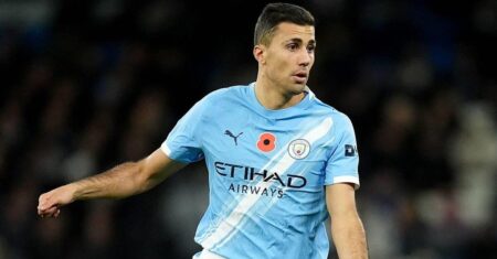 رودري يكسر صمته ويرد على أنباء انتقاله إلى ريال مدريد رودري يكسر صمته ويرد على أنباء انتقاله إلى ريال مدريد