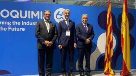 مصر تستعرض صناعاتها الكيماوية في EXPOQUIMIA بإسبانيا