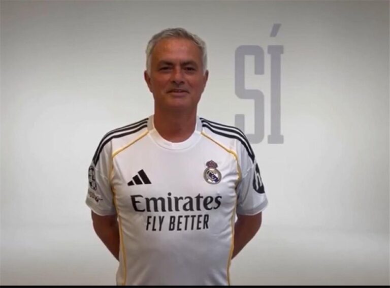 ظهر بالذكاء الإصطناعي.. مورينيو لم يصور فيديو إعلانه مدربًا لـ ريال مدريد ظهر بالذكاء الإصطناعي.. مورينيو لم يصور فيديو إعلانه مدربًا لـ ريال مدريد