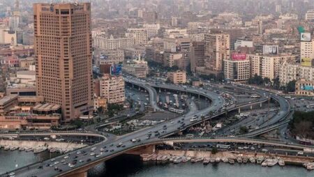 غلق جزئي بالتناوب بكوبري 6 أكتوبر لمدة يومين لرفع كفاءة الطبقة الأسفلتية